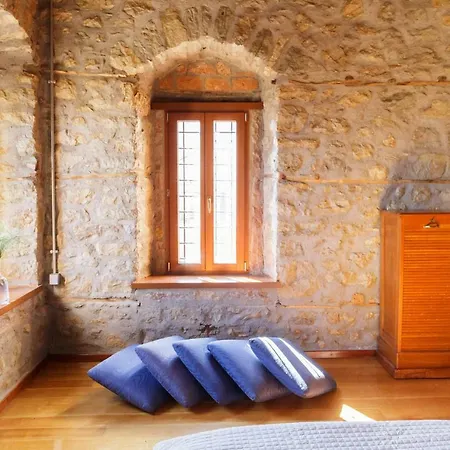 Cottage House In Traditional Greek Village Kanalia Exterior photo
