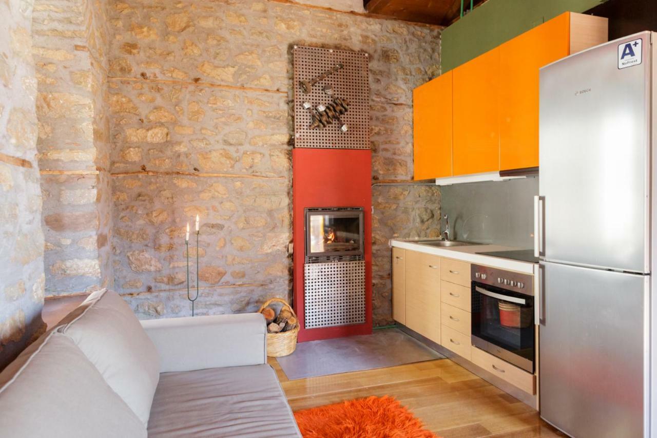 House In Traditional Greek Village Landhaus *